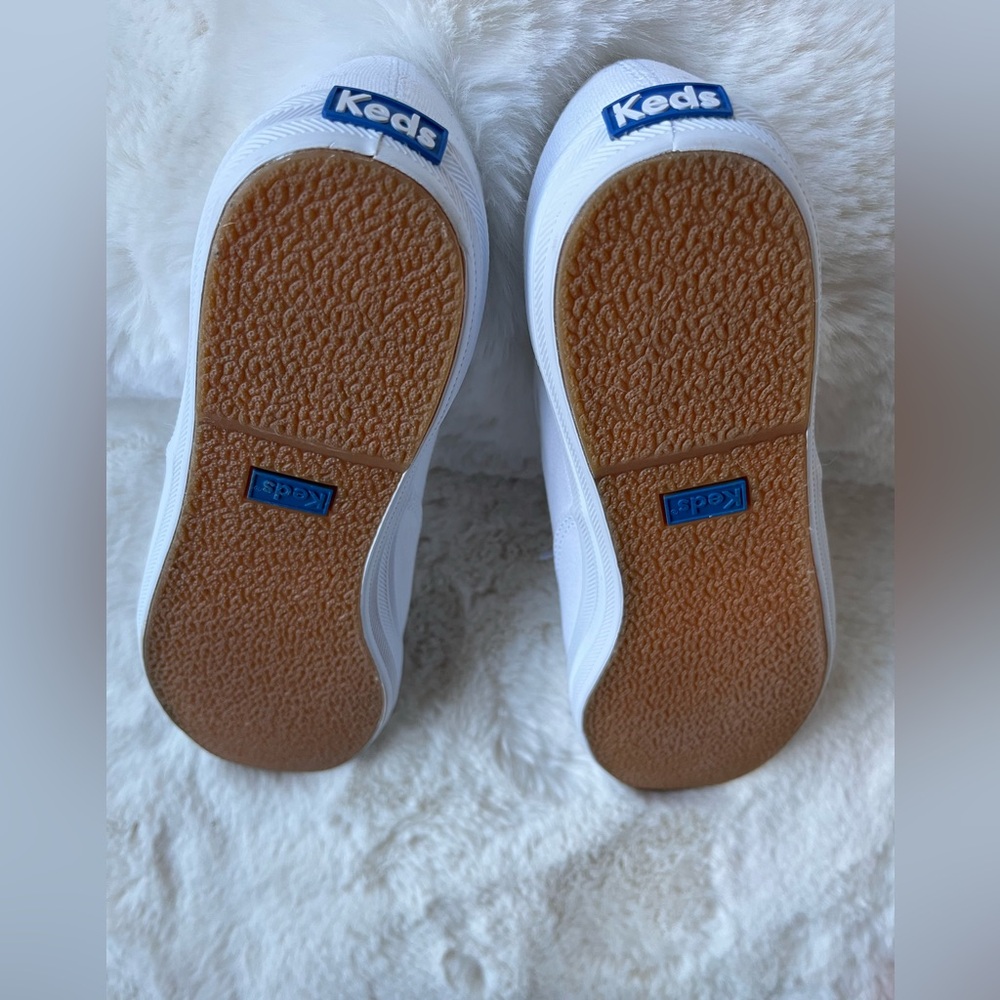 Keds Womens Champion Canvas LaceUp, USA Size 11, White - Picture 3 of 5